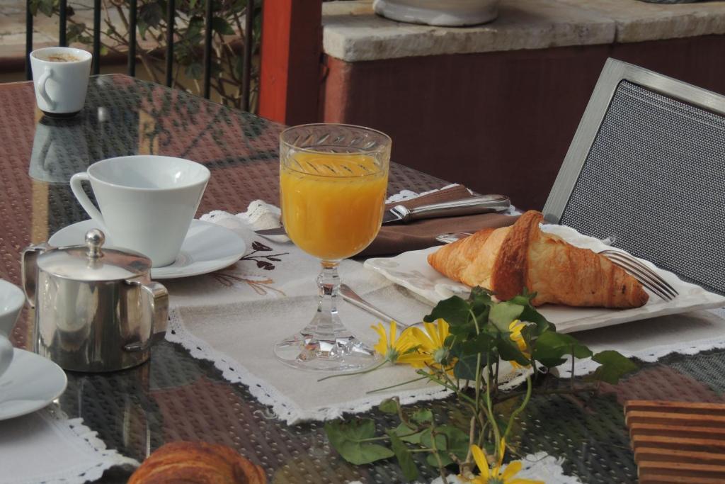 Bed and Breakfast Sous L'Olivier à Menton Extérieur photo